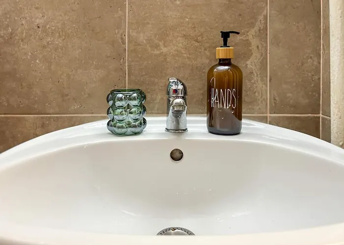 Moonlit Retreat - M&n Бухарест