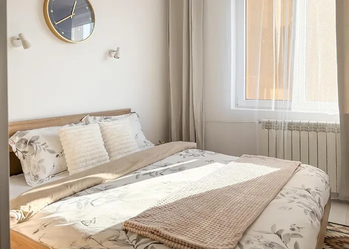 Moonlit Retreat - M&n Апартаменты Бухарест