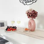 Moonlit Retreat - M&n Bukarest